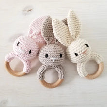 Charger l&#39;image dans la galerie, Hochet-bébé-lapin

